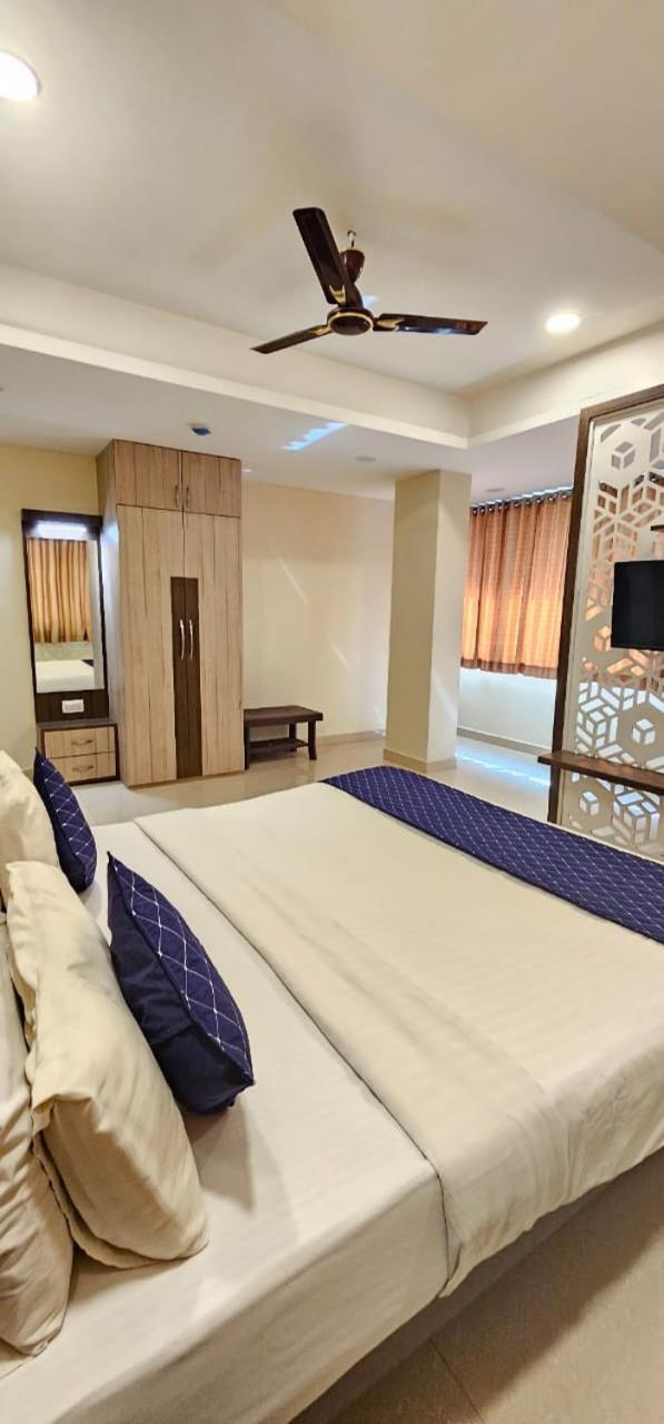 Stayguru Hotel Atithi Bhuj Exterior foto