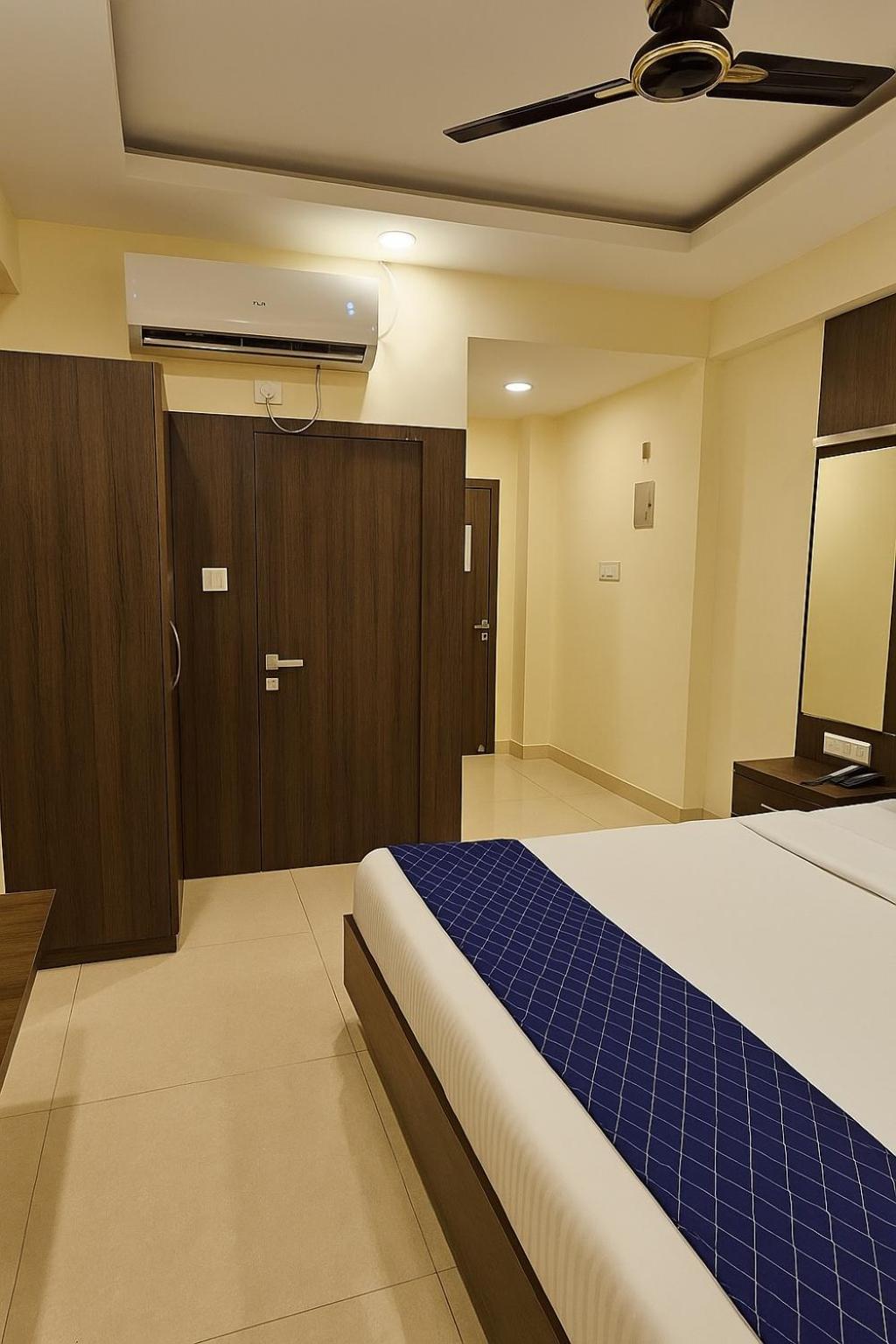 Stayguru Hotel Atithi Bhuj Exterior foto